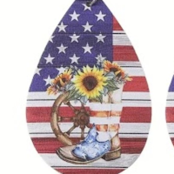 PU Leather Double-sided Western Dangle Earrings with .925 Silver Hooks - Picture 5 of 5